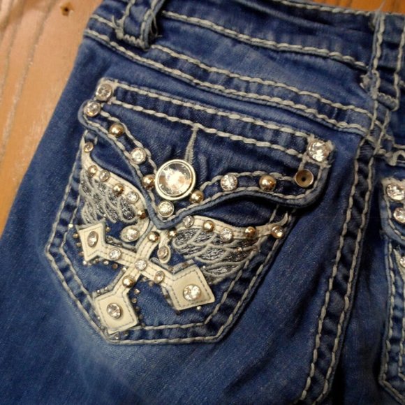 LA IDOL Jeans Sz 0 26x 20 Flap Fleur pocket Bling Dark wash Crop Capri Designer - Picture 7 of 12